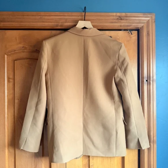 Mayson The Label Boyfriend Blazer – Camel – NWT - Picture 3 of 3